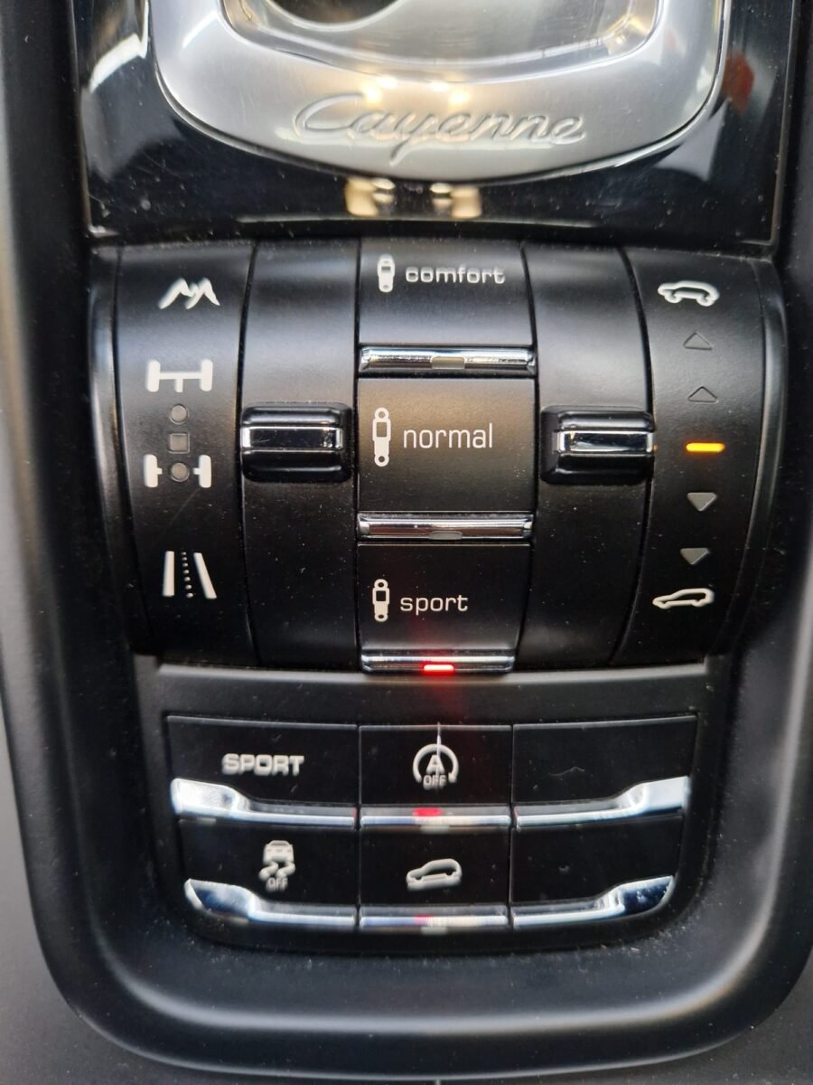 PORSCHE Cayenne 3.0TDI 244CV