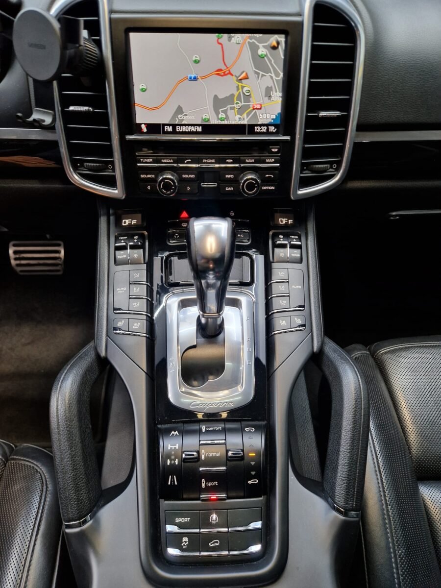 PORSCHE Cayenne 3.0TDI 244CV