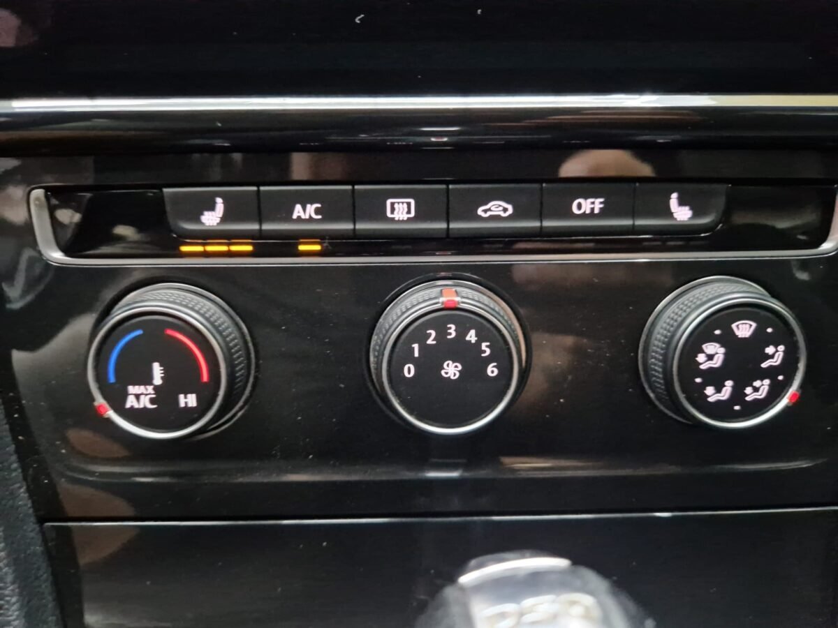 VOLKSWAGEN GOLF VII 1.0TSI 110CV