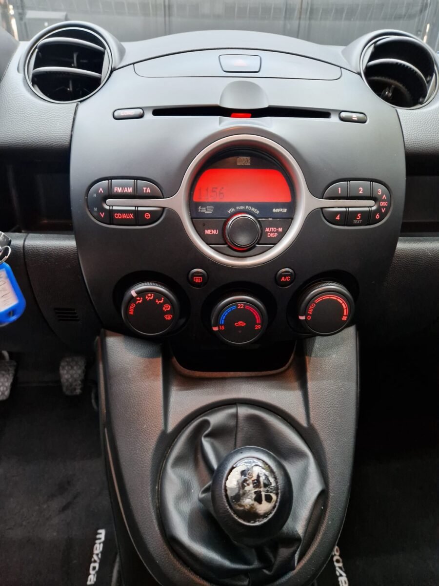 MAZDA 2 1.4