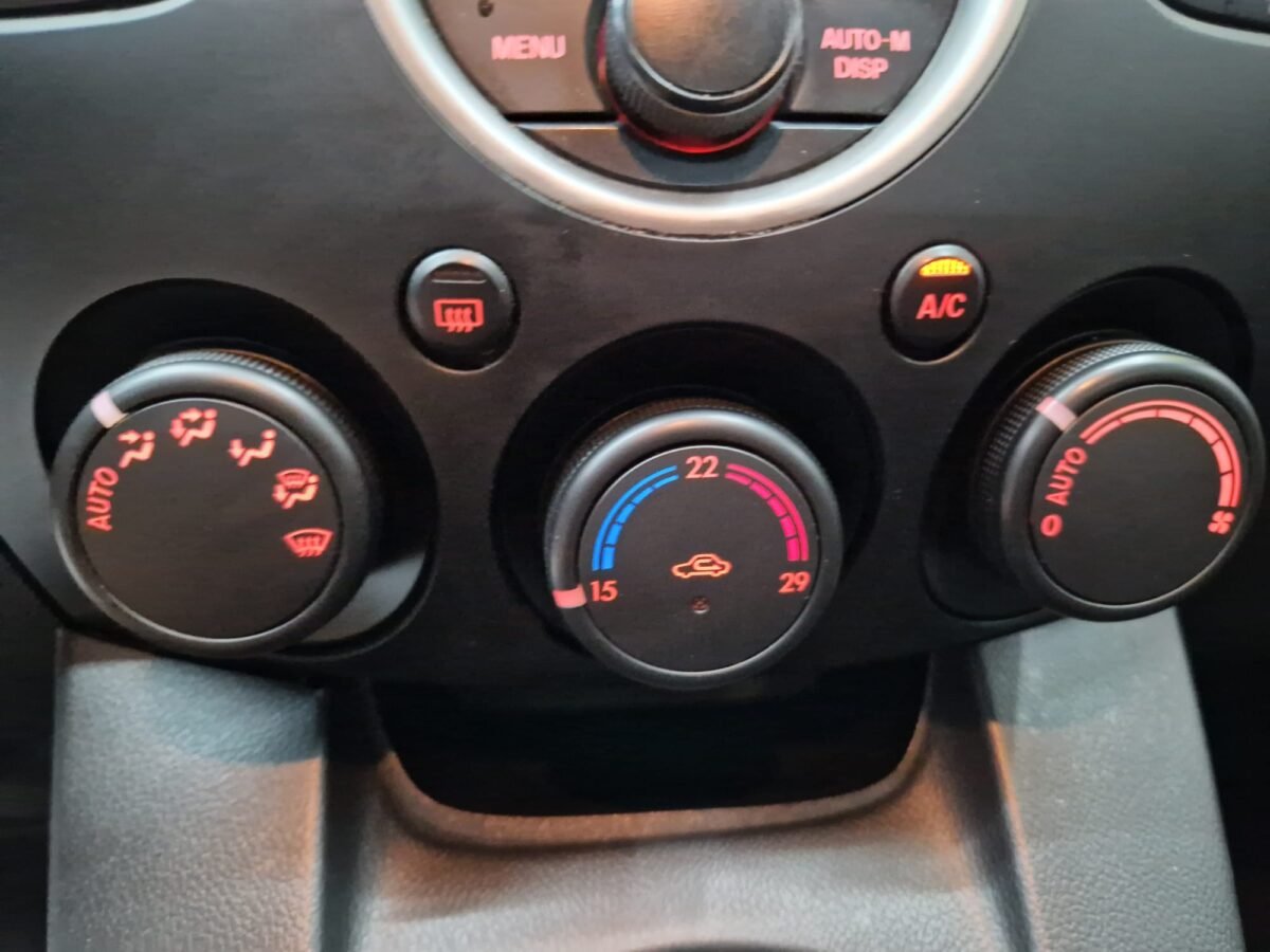 MAZDA 2 1.4