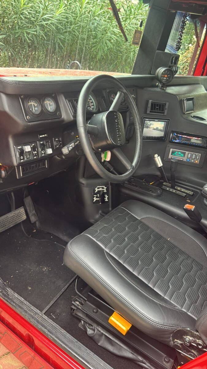 HUMMER H1