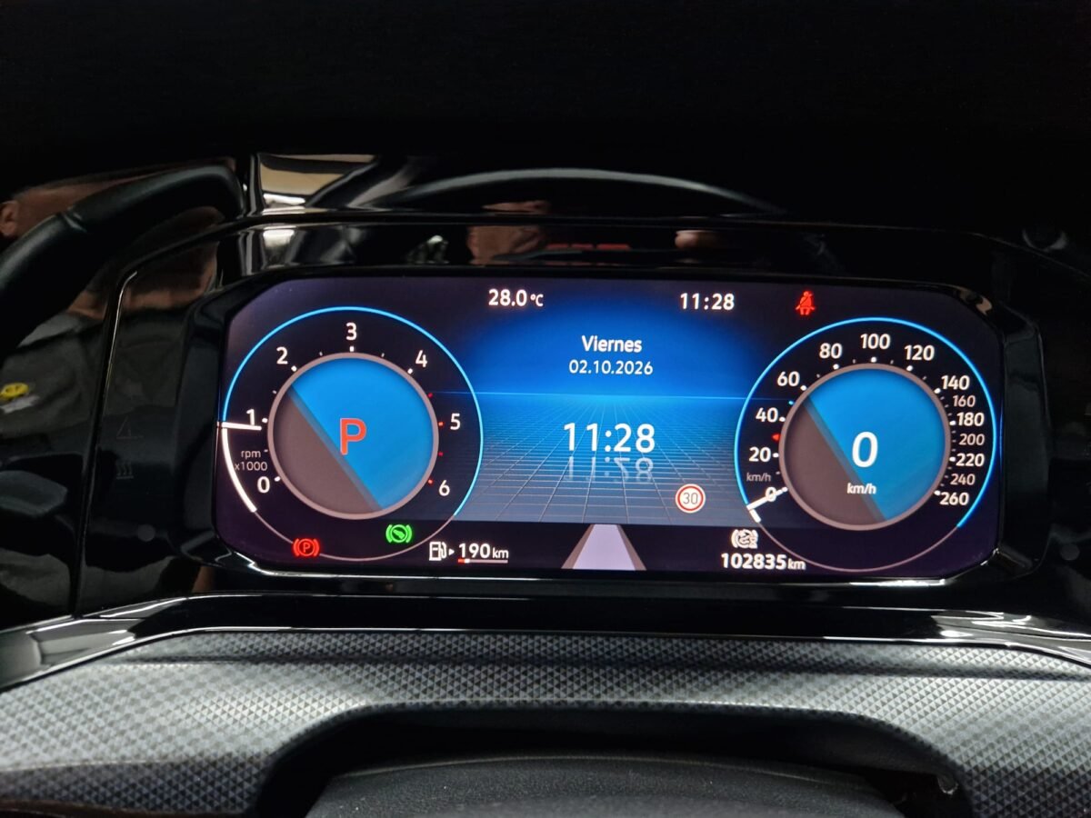 VOLKSWAGEN GOLF VIII 2.0TDI 115CV