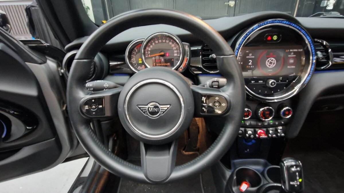 MINI COOPER C 1.5 135CV