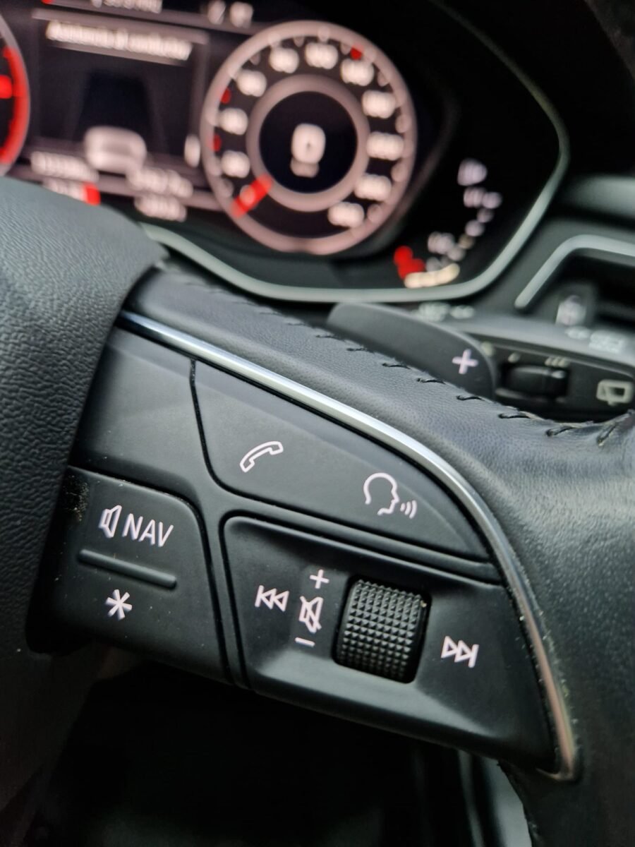 AUDI A4 AVANT S LINE 2.0TDI 150CV