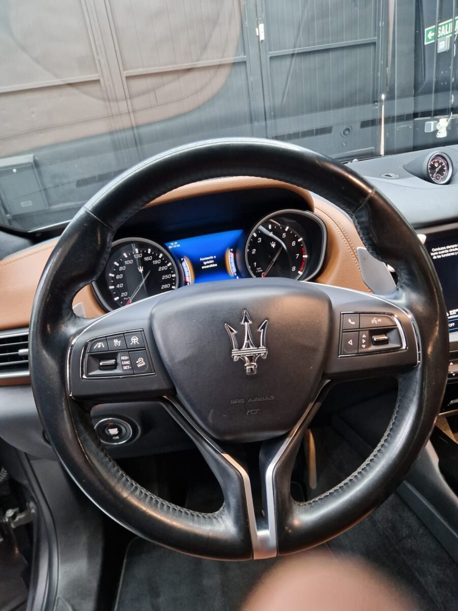 MASERATI LEVANTE 3.0 V6 350CV