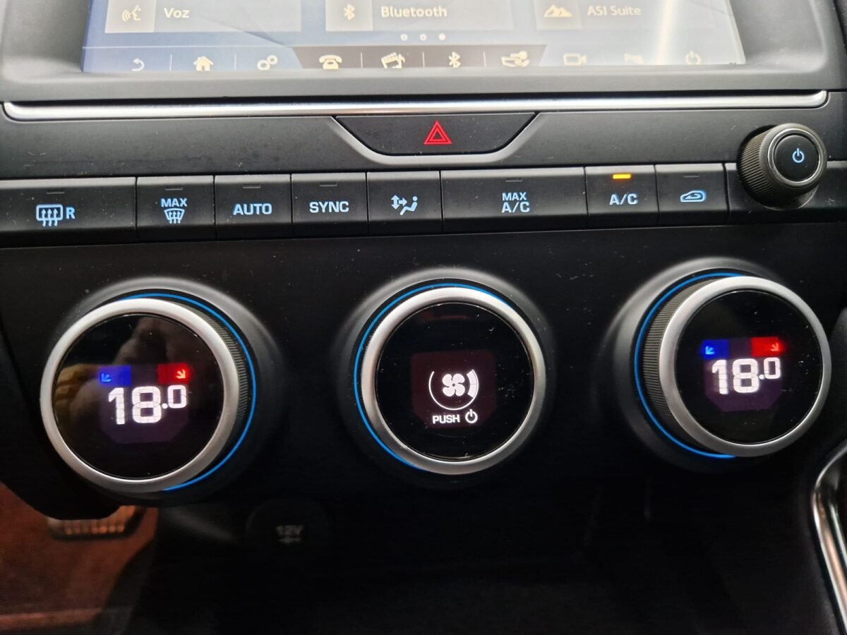 JAGUAR E-PACE 2.0D 150CV